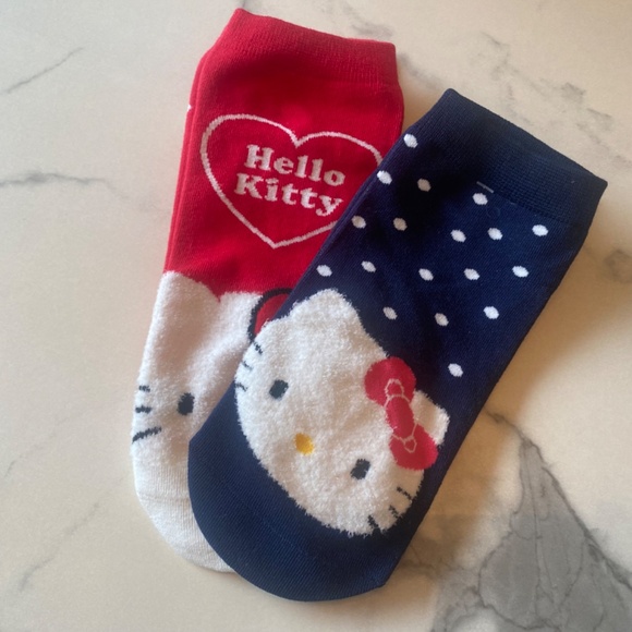 NWOT Hello Kitty socks Red & Blue set of 2 - Picture 2 of 5